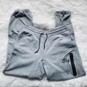 NIKE Pivot Pants / Sweatpants / Sweats /Joggers